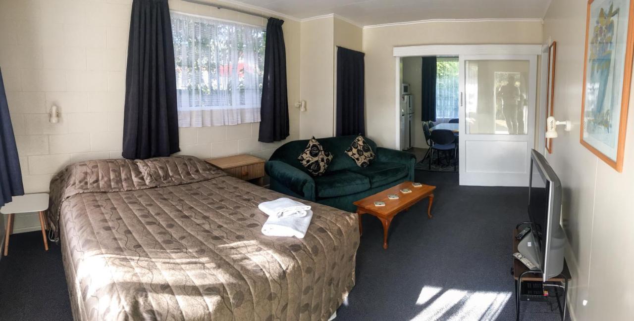 Alma Motel Oamaru Exteriör bild
