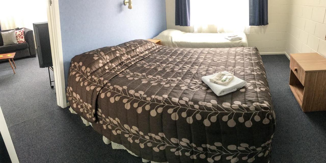 Alma Motel Oamaru Exteriör bild